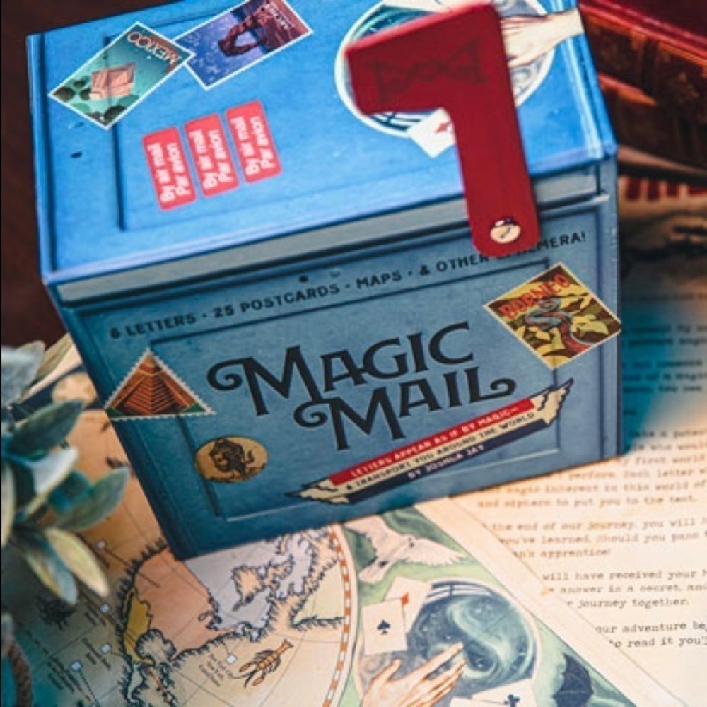 Chronicle Books Magic Mail Toy Set